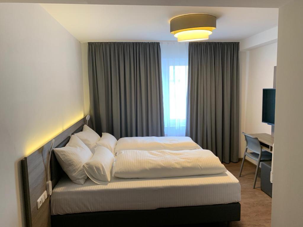 Aegi Aparthotel 3*